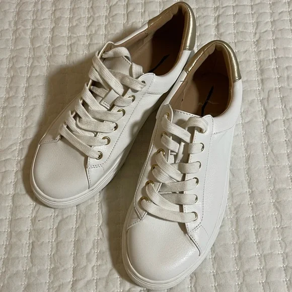 LOFT | White and Gold Sneakers - Picture 6 of 13
